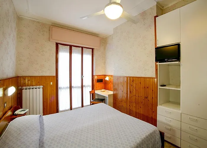 Otel Giovanna 2*